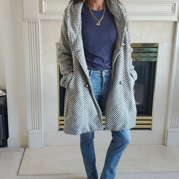 Jacket - Picture 4 of 6